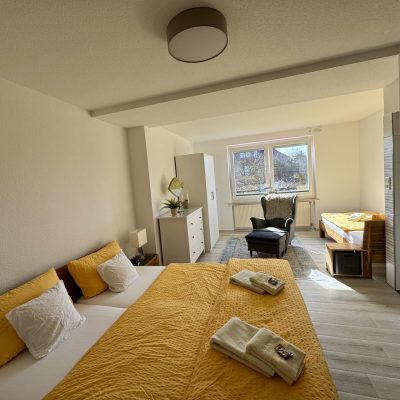 Ferienwohnung Strandflieder - Schlafzimmer mit Blick nach Süden